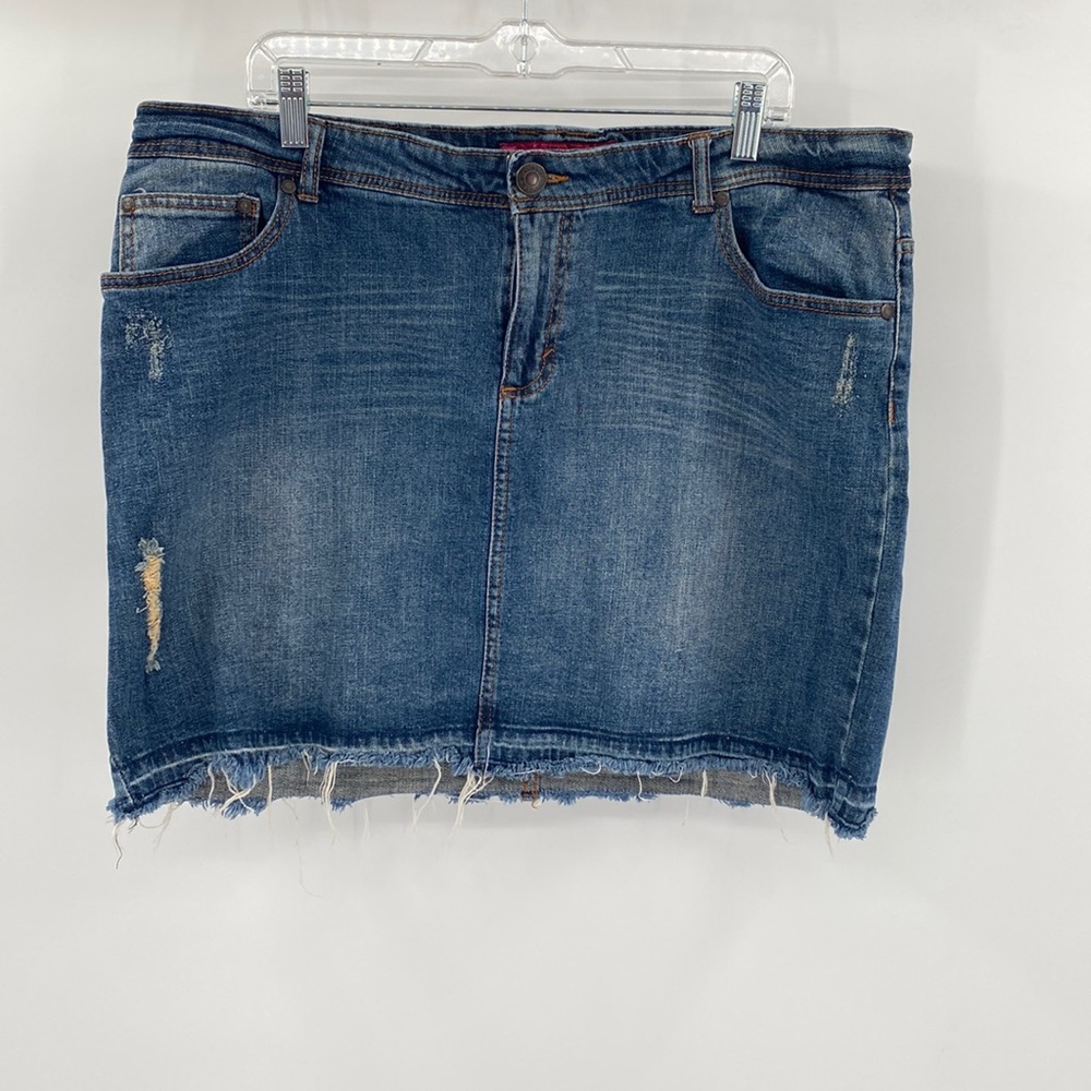 Pure Energy Distressed Raw Hem Bluejeans Skirt Size 18 / 16” long